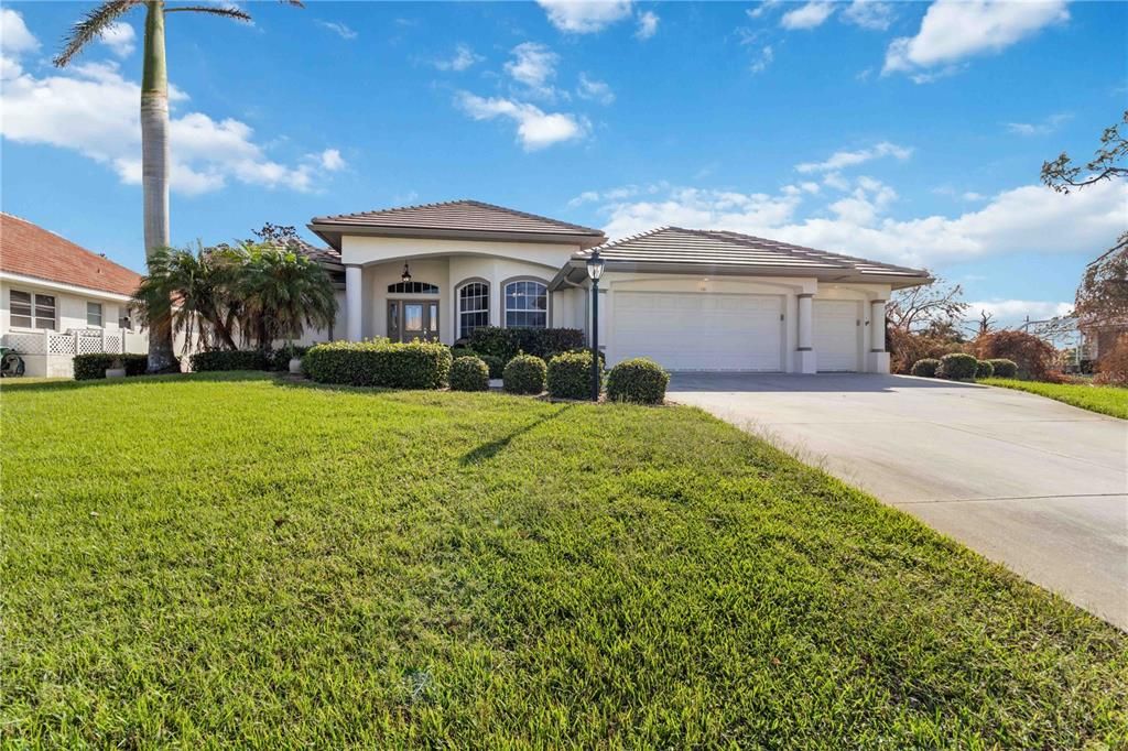 For Sale: $575,000 (3 beds, 2 baths, 2185 Square Feet)