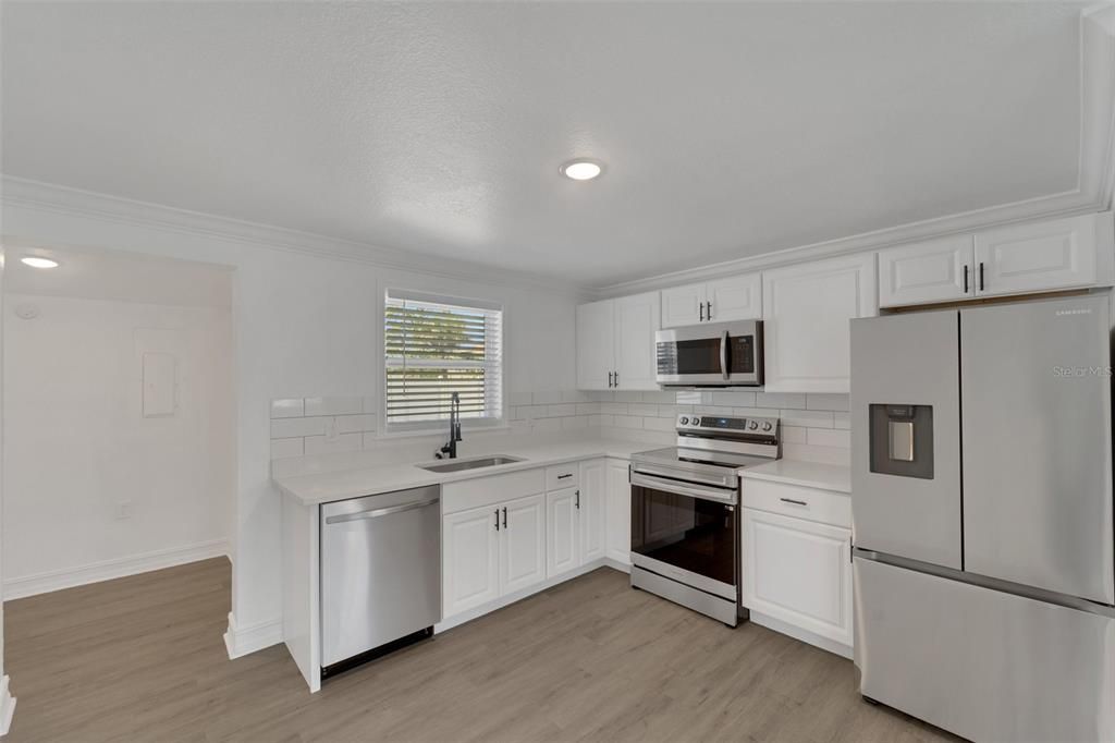 For Sale: $429,000 (3 beds, 2 baths, 1241 Square Feet)