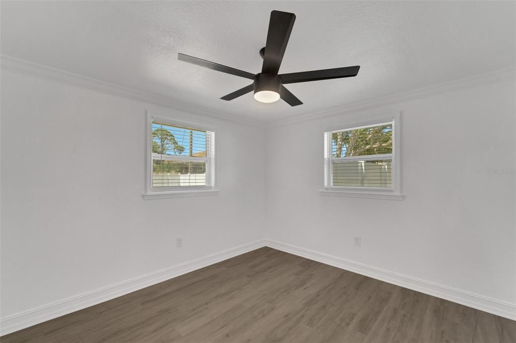 For Sale: $429,000 (3 beds, 2 baths, 1241 Square Feet)