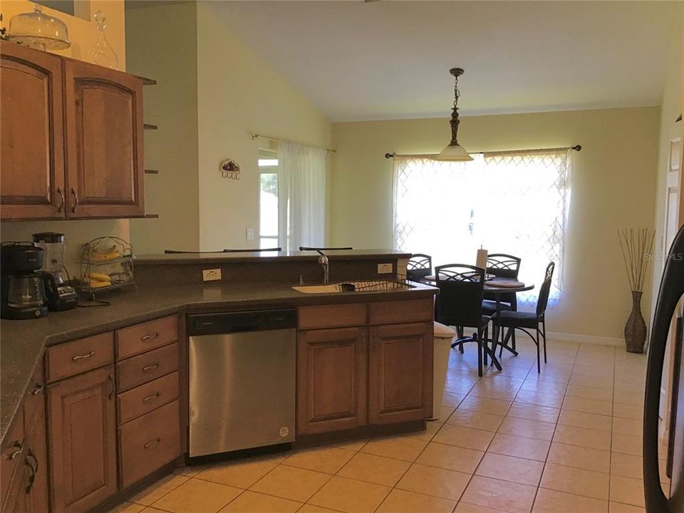 For Sale: $349,000 (3 beds, 2 baths, 2114 Square Feet)