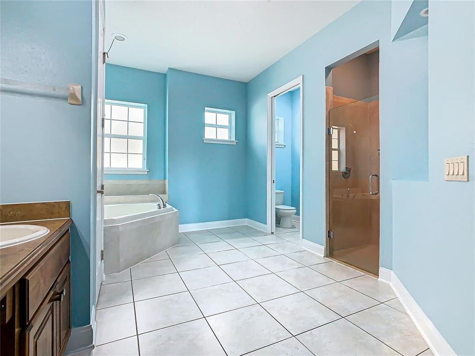 For Sale: $440,000 (3 beds, 2 baths, 2617 Square Feet)