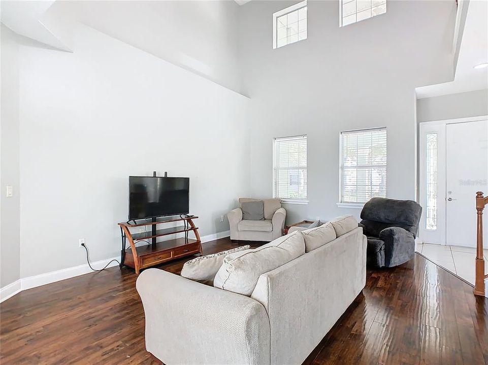 For Sale: $440,000 (3 beds, 2 baths, 2617 Square Feet)