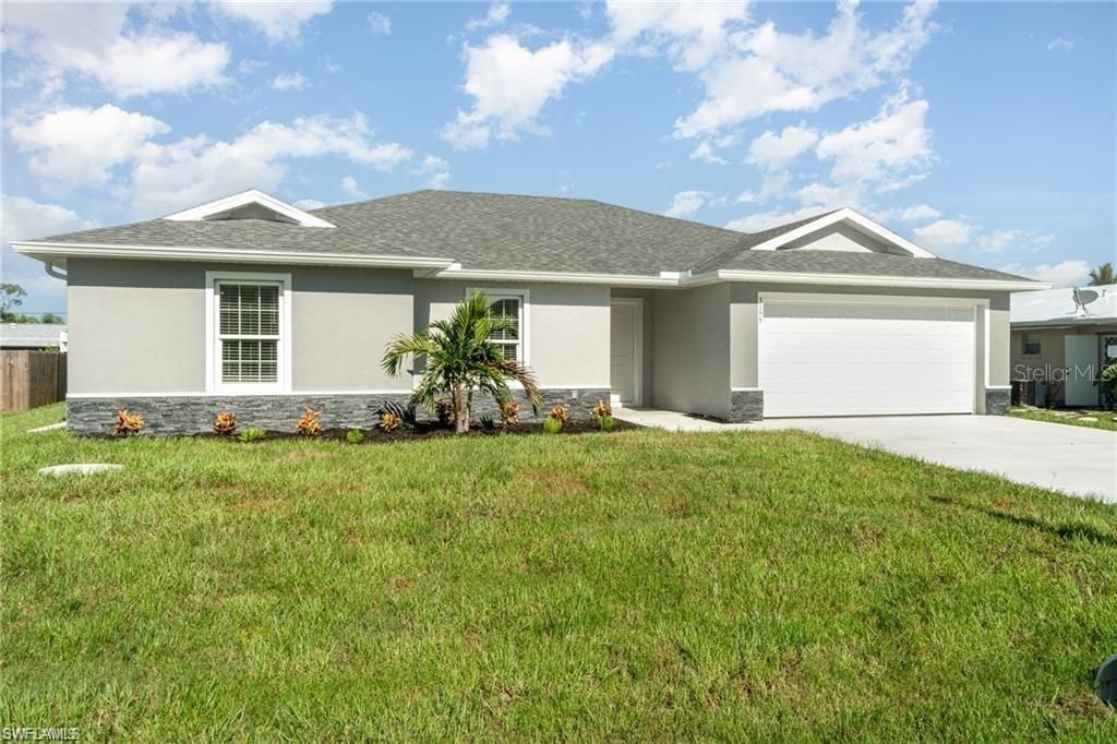 For Sale: $369,999 (4 beds, 2 baths, 1809 Square Feet)