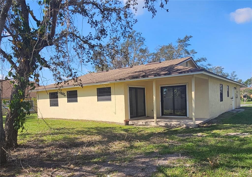 For Sale: $319,900 (3 beds, 2 baths, 1418 Square Feet)