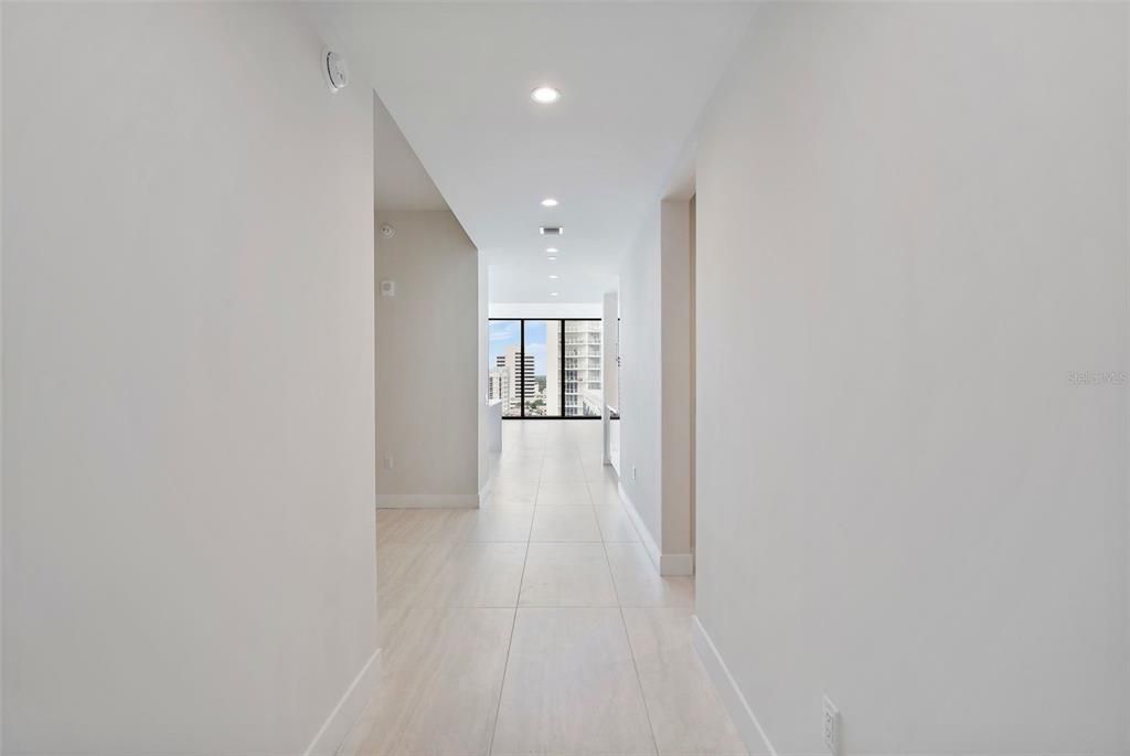 For Sale: $1,998,000 (2 beds, 3 baths, 1817 Square Feet)