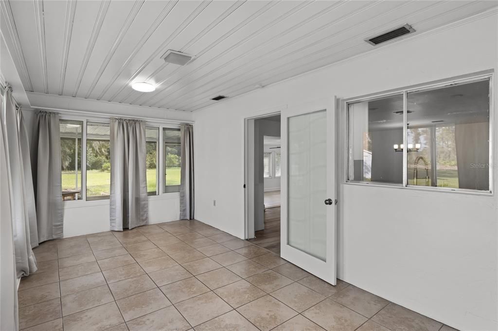 Pass thru window from kitchen in to the Formal Dining Room