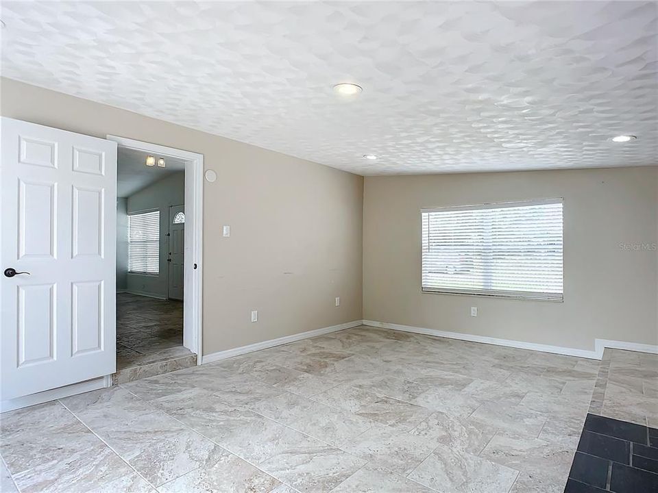 living room all tile floor