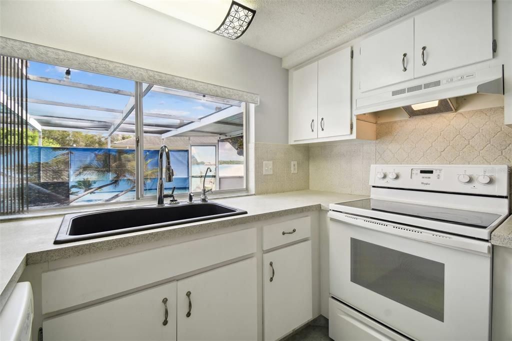 For Sale: $329,900 (3 beds, 2 baths, 1771 Square Feet)