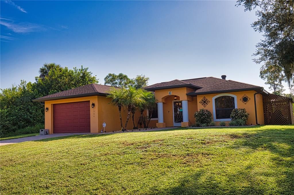 For Sale: $499,000 (3 beds, 2 baths, 1300 Square Feet)