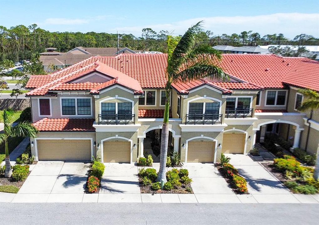 For Sale: $469,000 (3 beds, 2 baths, 1906 Square Feet)