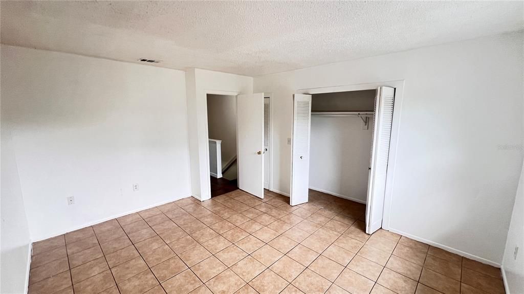 For Rent: $1,299 (2 beds, 1 baths, 1350 Square Feet)