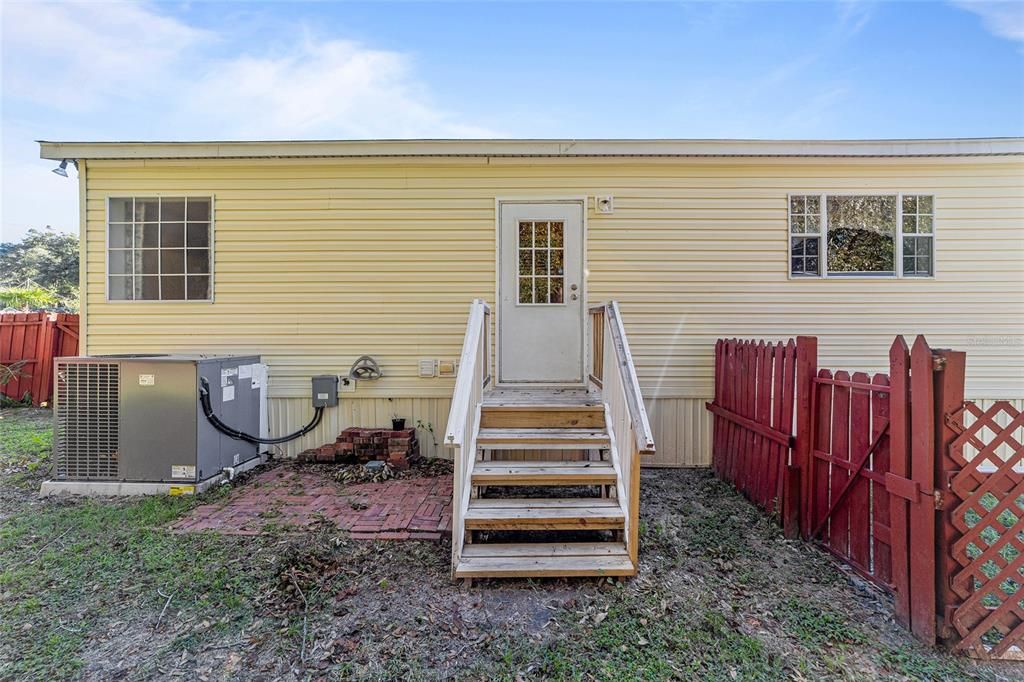 For Sale: $209,900 (3 beds, 2 baths, 1431 Square Feet)