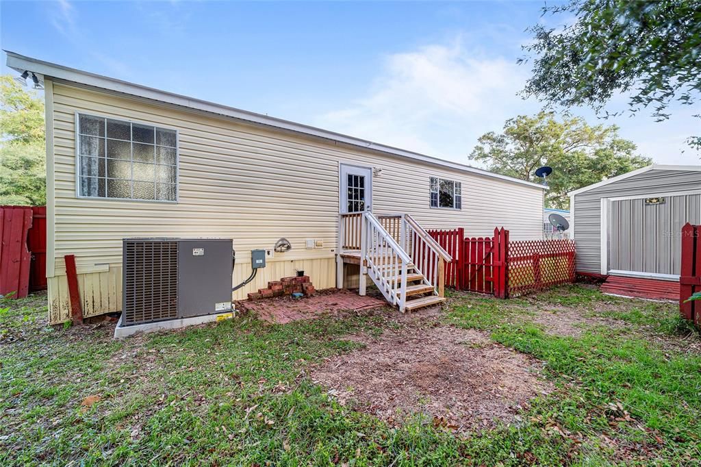 For Sale: $209,900 (3 beds, 2 baths, 1431 Square Feet)