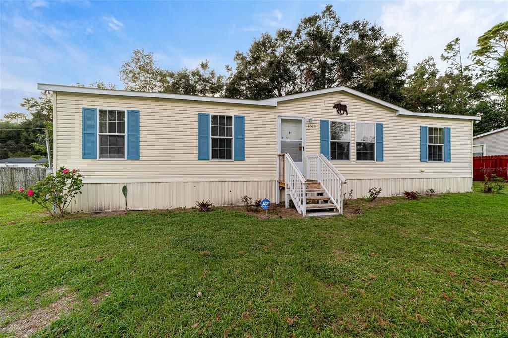 For Sale: $209,900 (3 beds, 2 baths, 1431 Square Feet)