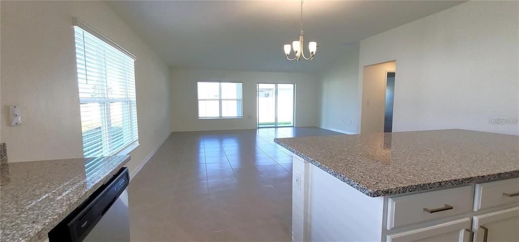 For Rent: $2,700 (4 beds, 2 baths, 2160 Square Feet)