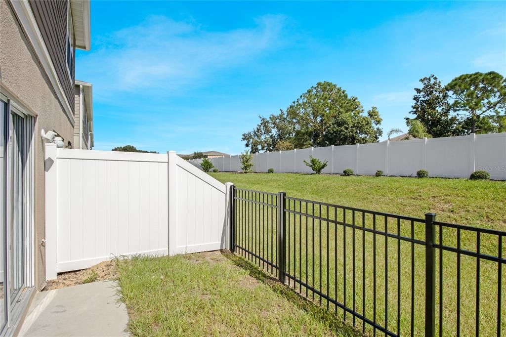 For Sale: $310,000 (3 beds, 2 baths, 1567 Square Feet)