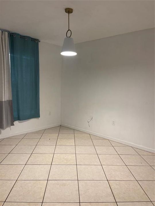 For Rent: $1,900 (3 beds, 2 baths, 1579 Square Feet)