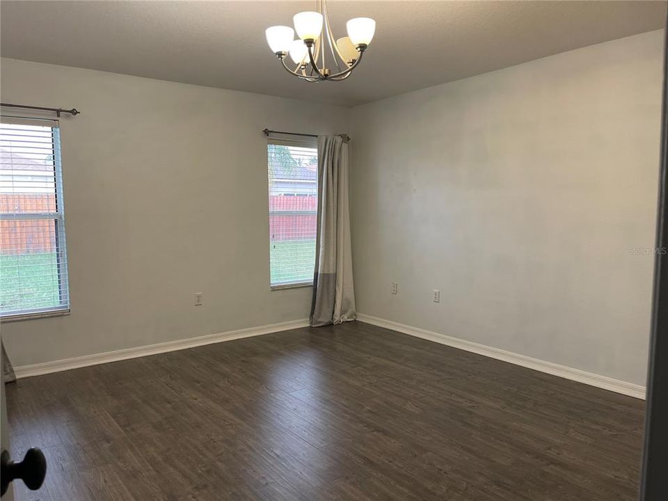 For Rent: $1,900 (3 beds, 2 baths, 1579 Square Feet)