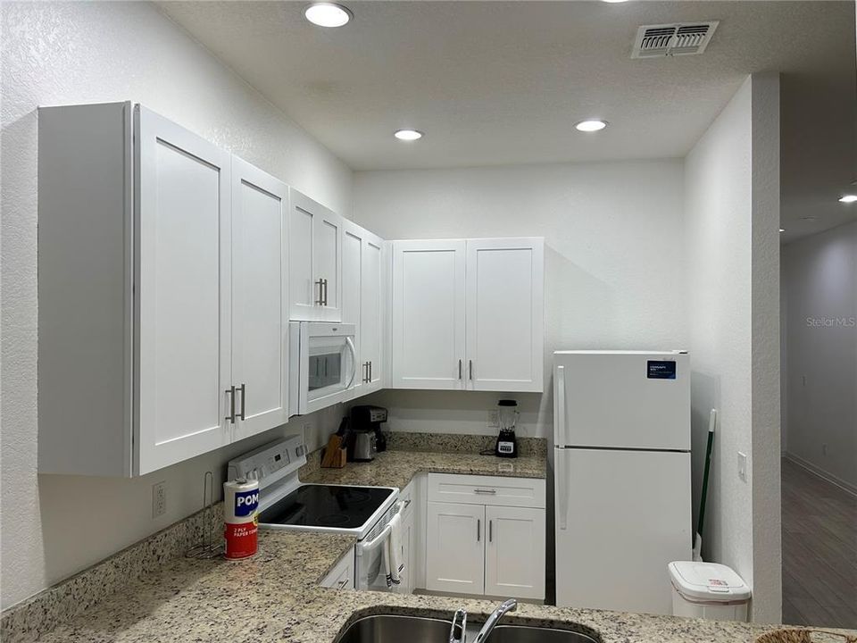 For Sale: $235,000 (3 beds, 2 baths, 1227 Square Feet)