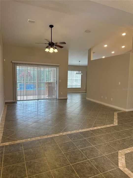 For Rent: $2,200 (3 beds, 2 baths, 1581 Square Feet)