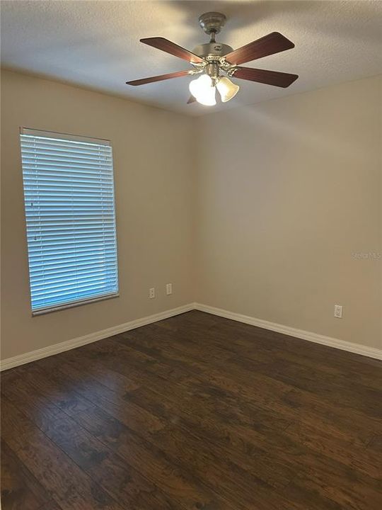 For Rent: $2,200 (3 beds, 2 baths, 1581 Square Feet)