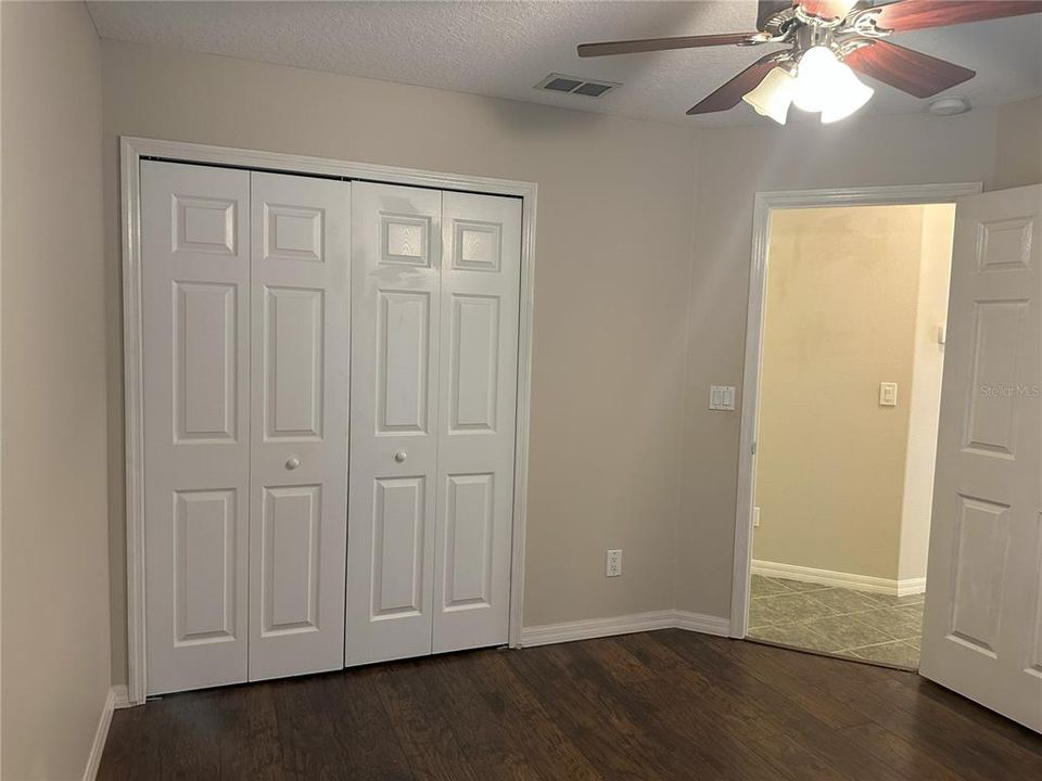 For Rent: $2,200 (3 beds, 2 baths, 1581 Square Feet)