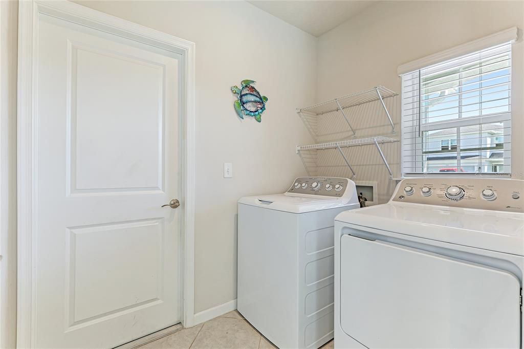 For Sale: $349,500 (3 beds, 2 baths, 1509 Square Feet)