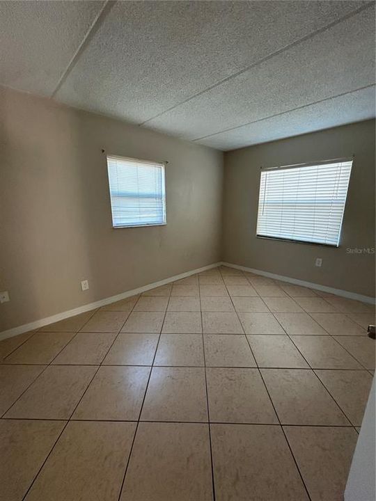 For Rent: $1,500 (2 beds, 1 baths, 784 Square Feet)