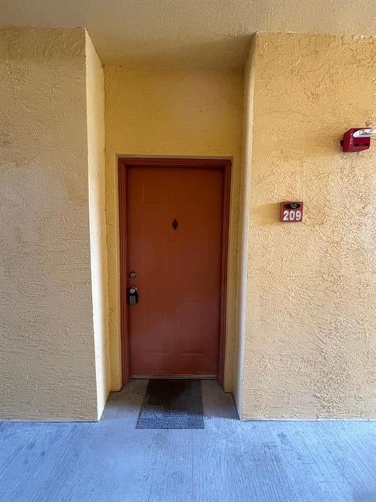 For Rent: $2,300 (3 beds, 2 baths, 1134 Square Feet)