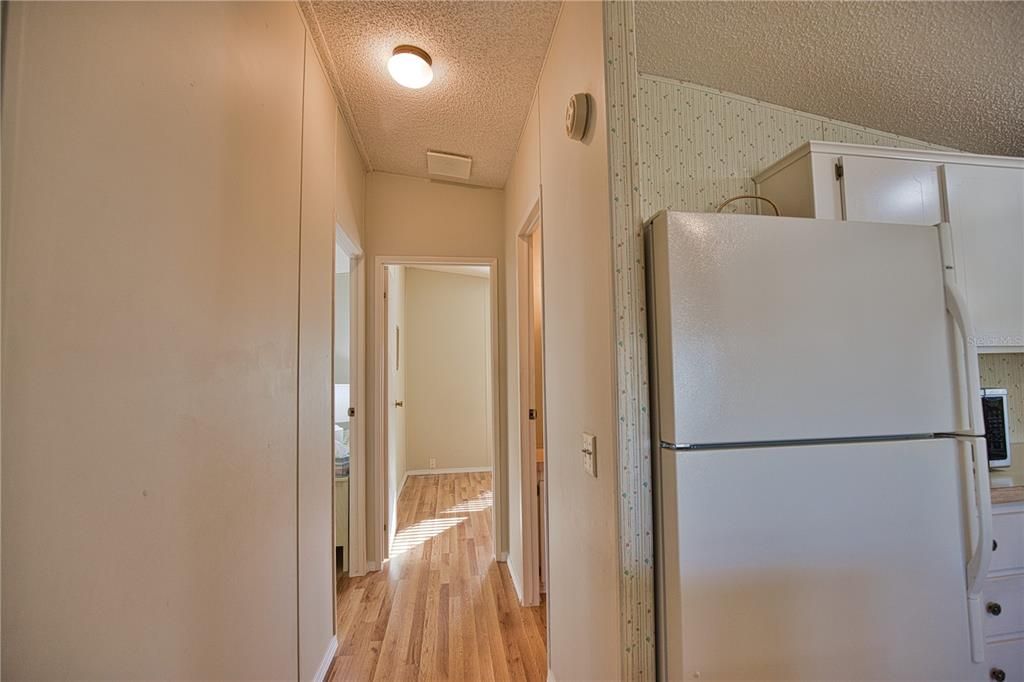 For Sale: $135,000 (2 beds, 2 baths, 1089 Square Feet)