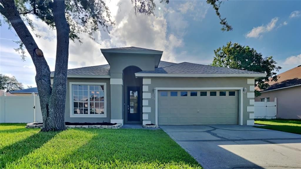 For Sale: $494,900 (3 beds, 2 baths, 1647 Square Feet)