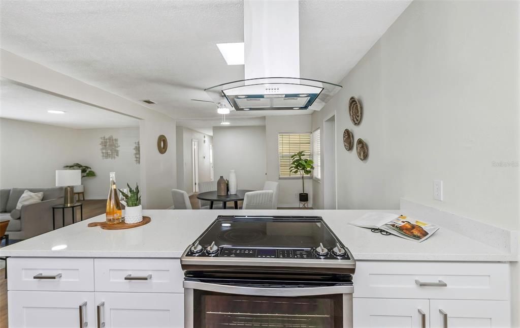 For Sale: $375,000 (4 beds, 2 baths, 1898 Square Feet)