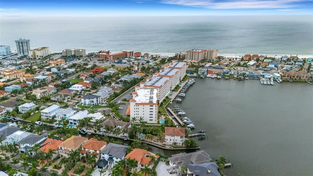 For Sale: $1,790,000 (3 beds, 3 baths, 3020 Square Feet)