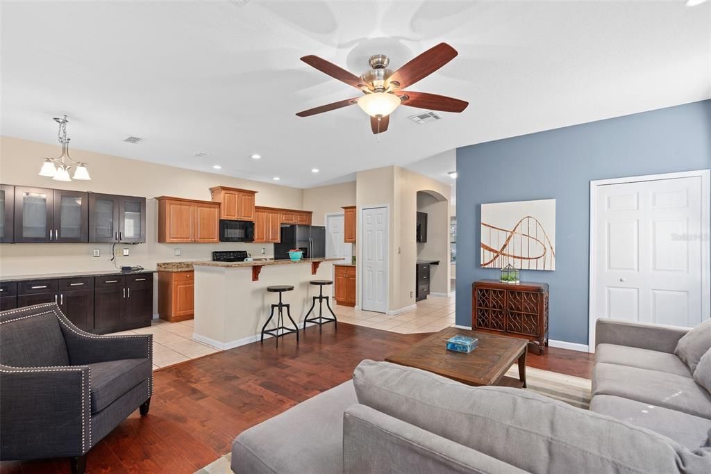 For Sale: $435,000 (4 beds, 2 baths, 2424 Square Feet)