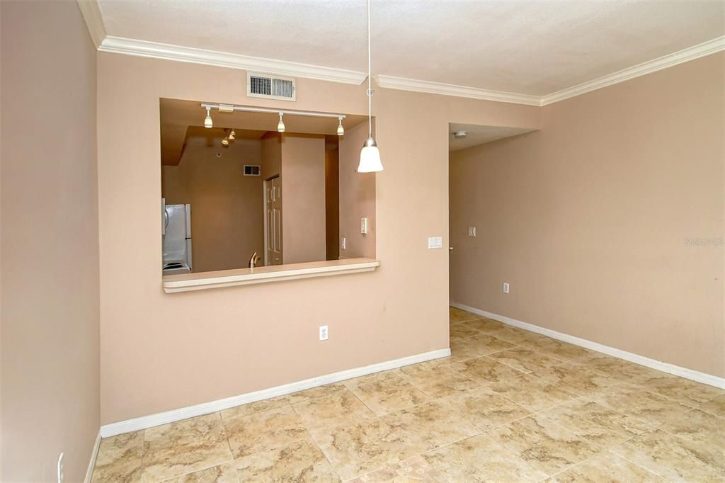 For Rent: $2,000 (2 beds, 2 baths, 1246 Square Feet)