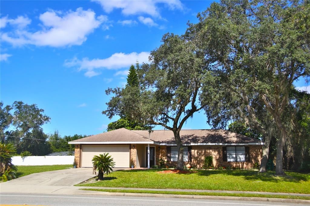 For Sale: $320,000 (3 beds, 2 baths, 1538 Square Feet)