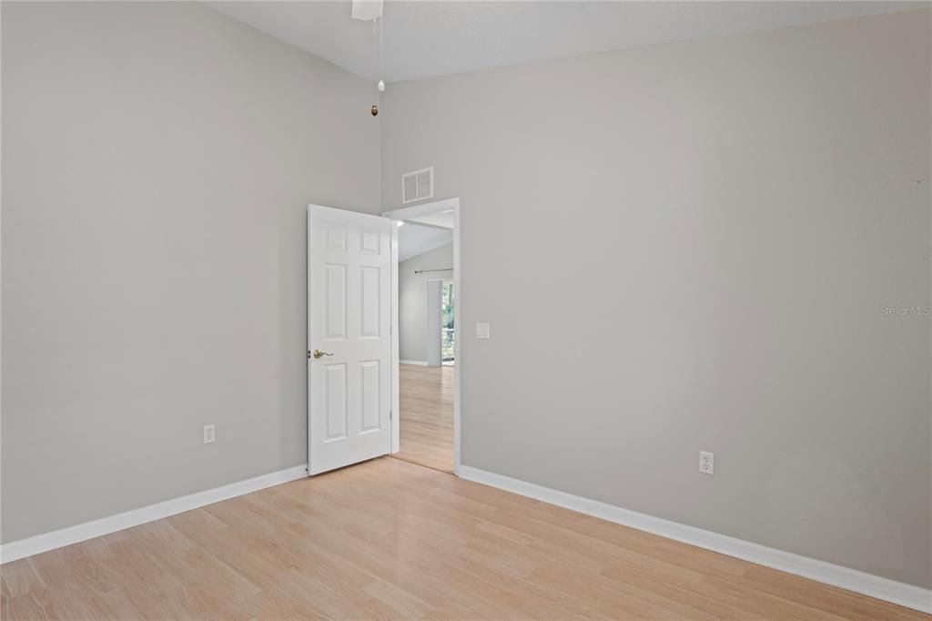 For Sale: $244,500 (2 beds, 2 baths, 1260 Square Feet)