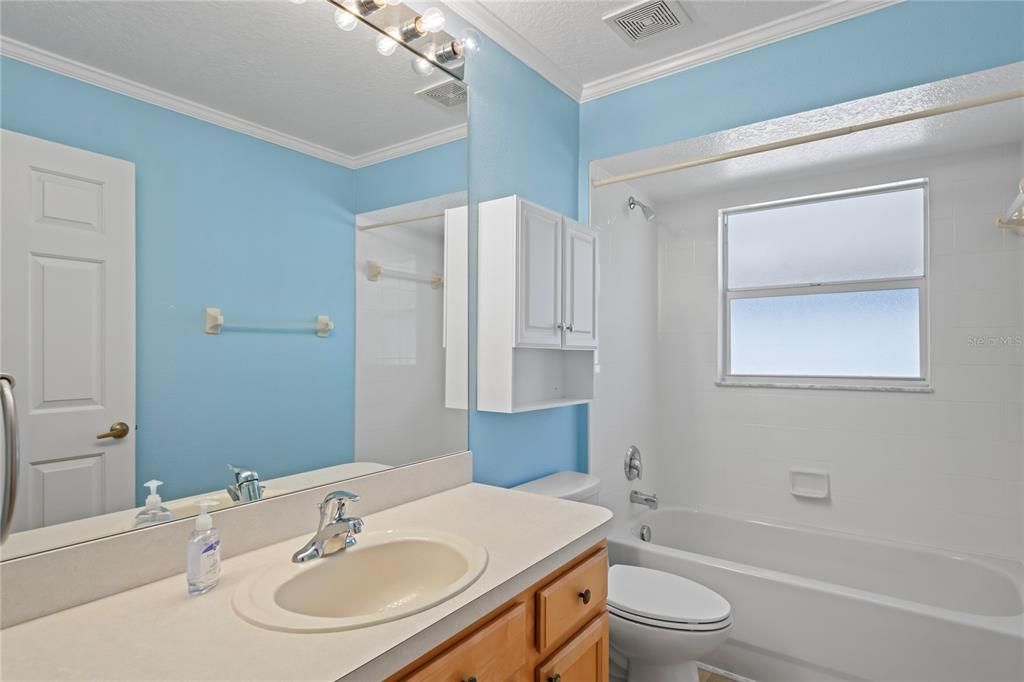 For Sale: $244,500 (2 beds, 2 baths, 1260 Square Feet)