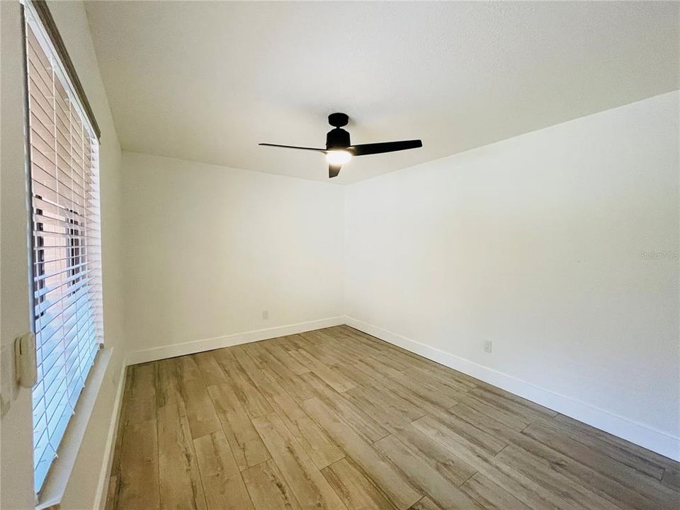 For Rent: $2,600 (3 beds, 2 baths, 1212 Square Feet)