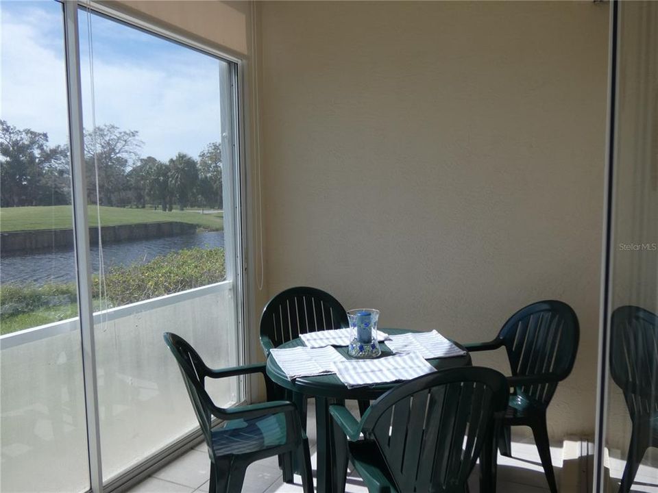 Seating area on lanai.