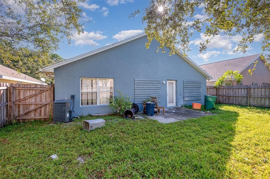 For Sale: $340,000 (3 beds, 2 baths, 1593 Square Feet)