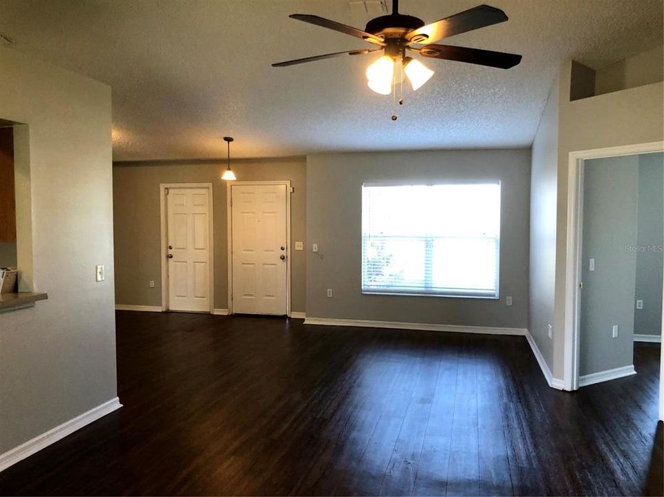 For Sale: $289,900 (4 beds, 2 baths, 1618 Square Feet)