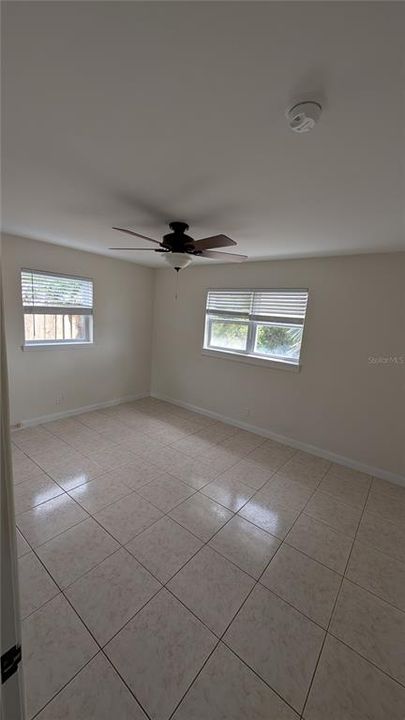 For Rent: $1,995 (2 beds, 1 baths, 1068 Square Feet)