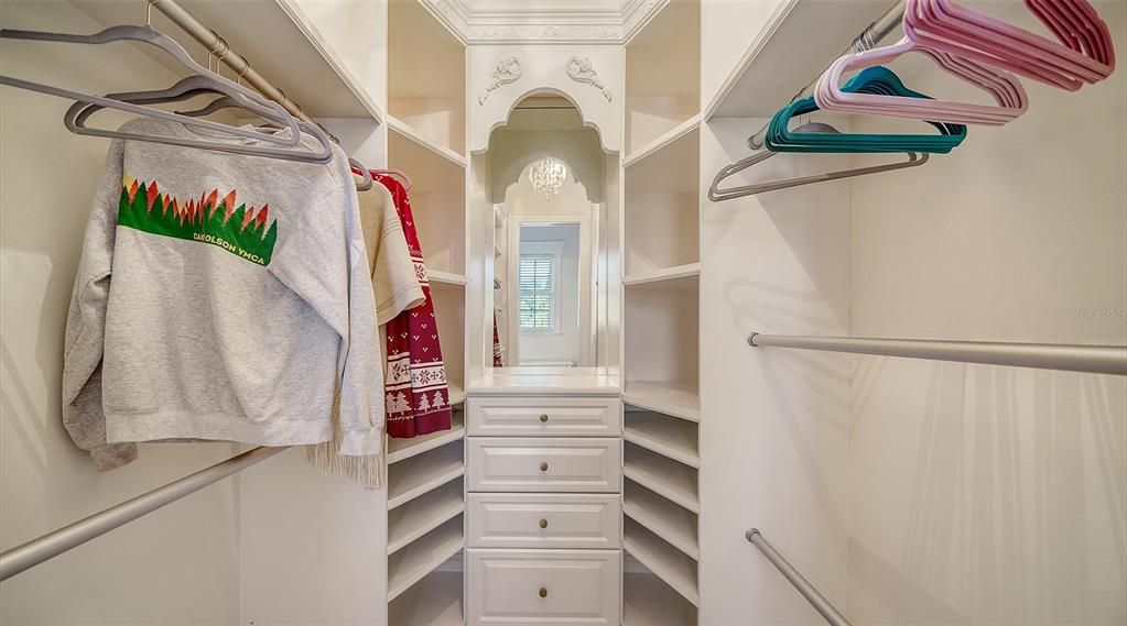 Walk-in Closet