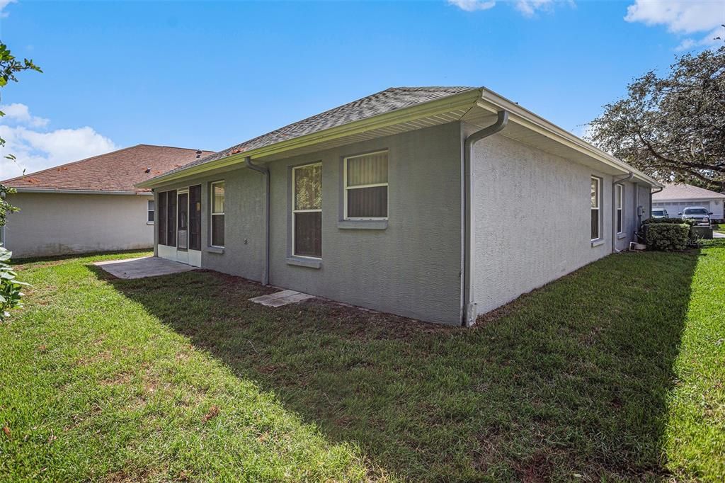 For Sale: $319,000 (3 beds, 2 baths, 1619 Square Feet)