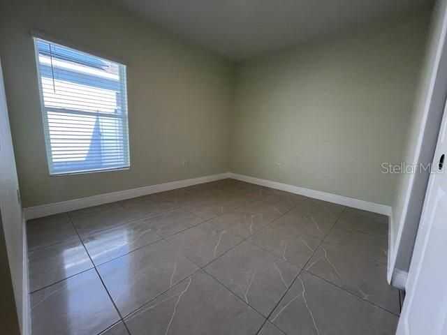 For Rent: $2,500 (4 beds, 2 baths, 1972 Square Feet)