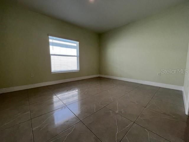 For Rent: $2,500 (4 beds, 2 baths, 1972 Square Feet)