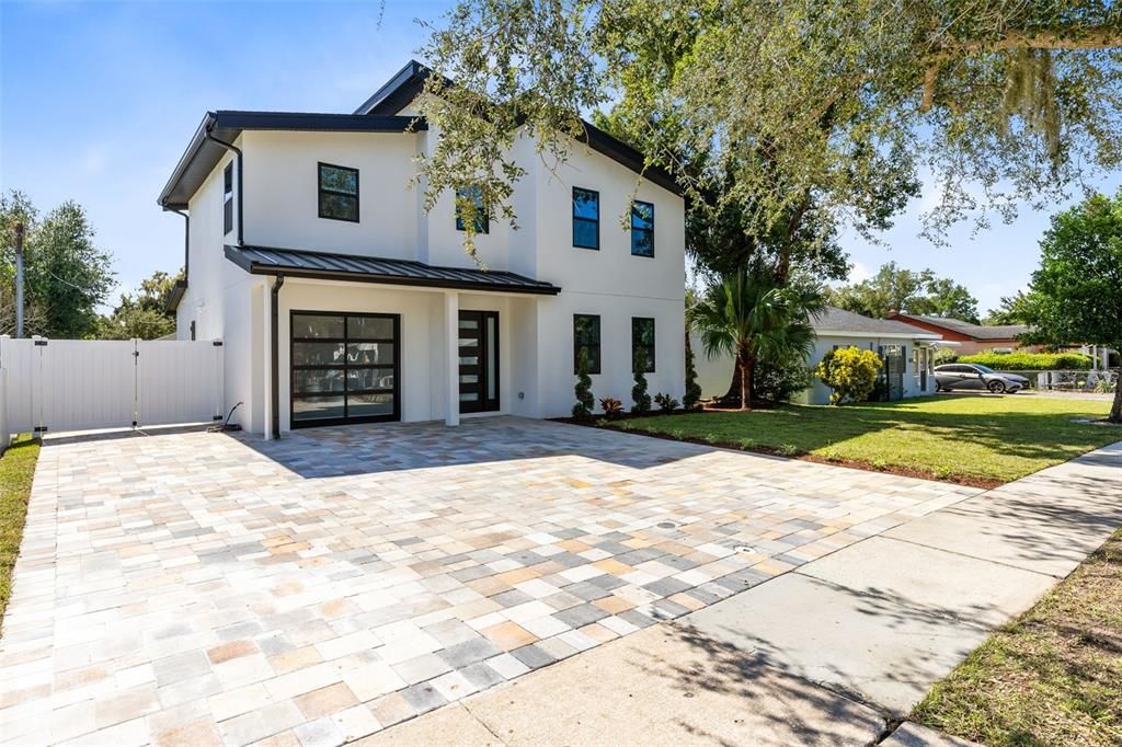 For Sale: $949,000 (3 beds, 2 baths, 1898 Square Feet)