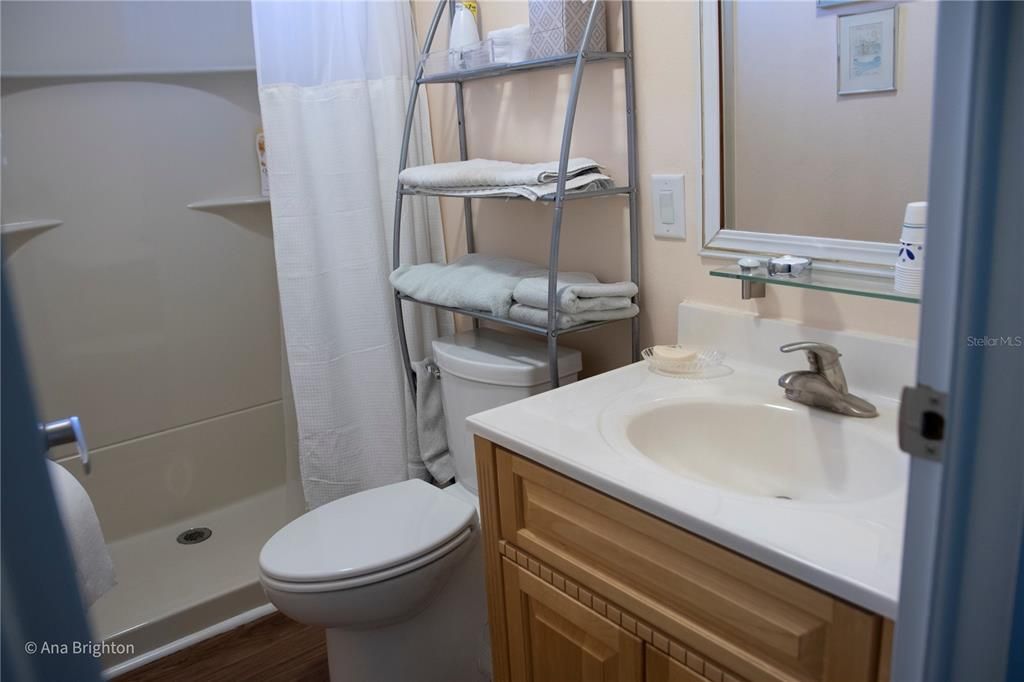 For Sale: $239,900 (2 beds, 2 baths, 1232 Square Feet)