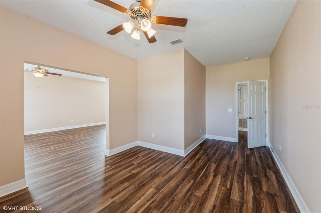 For Rent: $3,000 (3 beds, 2 baths, 2350 Square Feet)